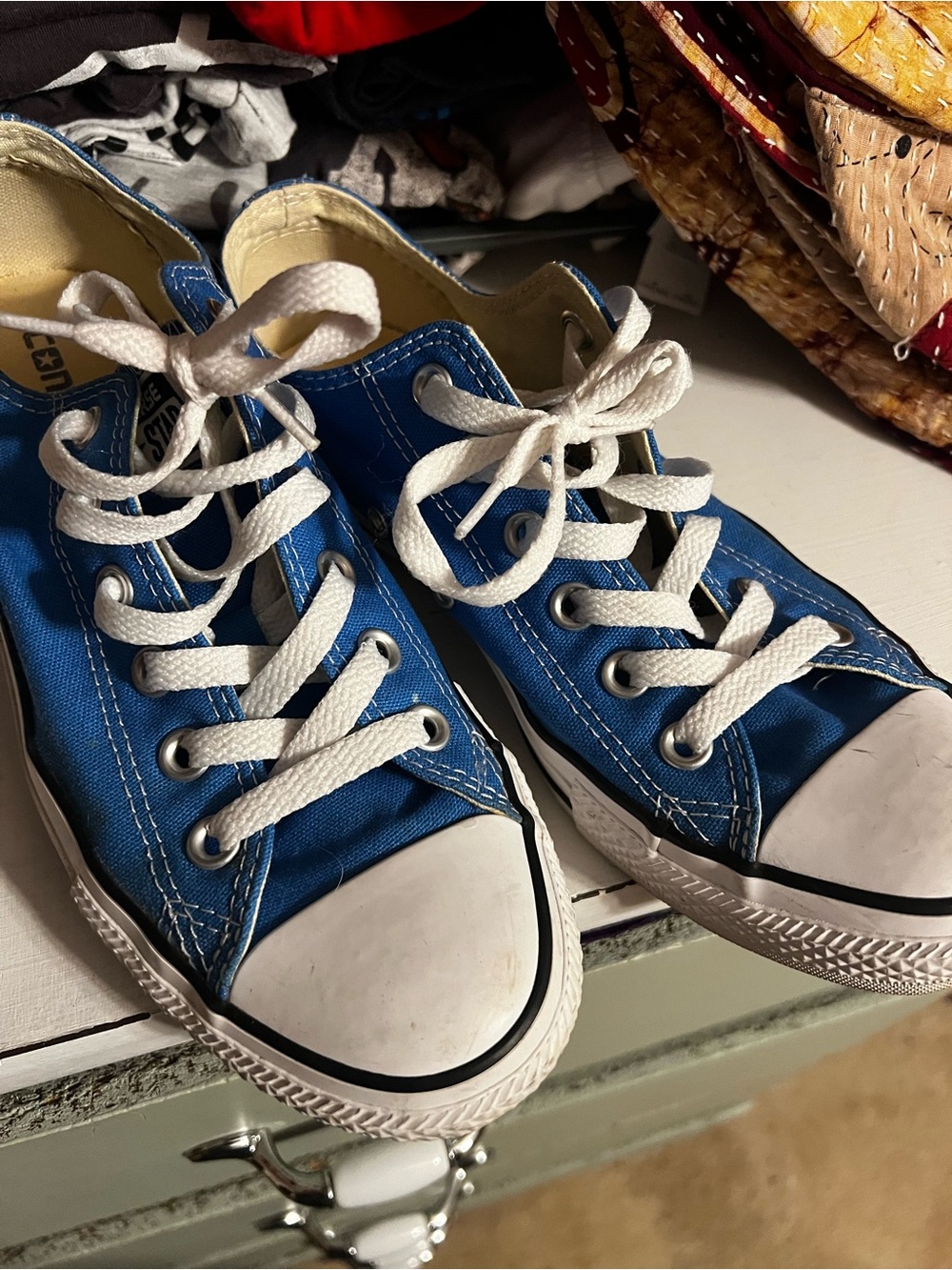 Converse low top sneakers royal blue